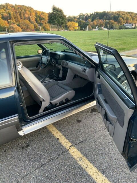 1990 Ford Mustang GT - photo 11