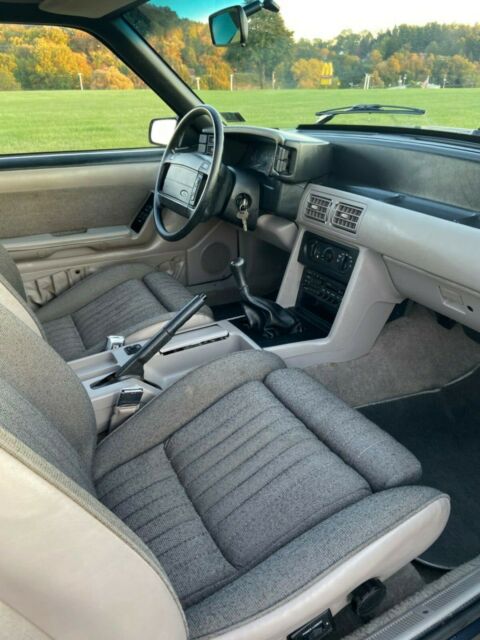 1990 Ford Mustang GT - photo 12