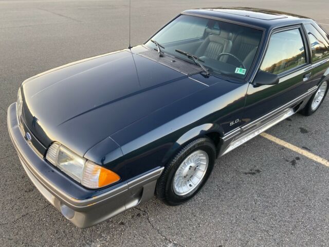 1990 Ford Mustang GT - photo 3
