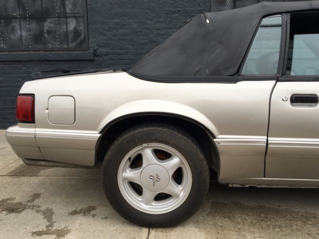 1990 Ford Mustang - photo 10
