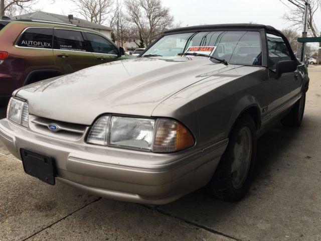 1990 Ford Mustang - photo 3
