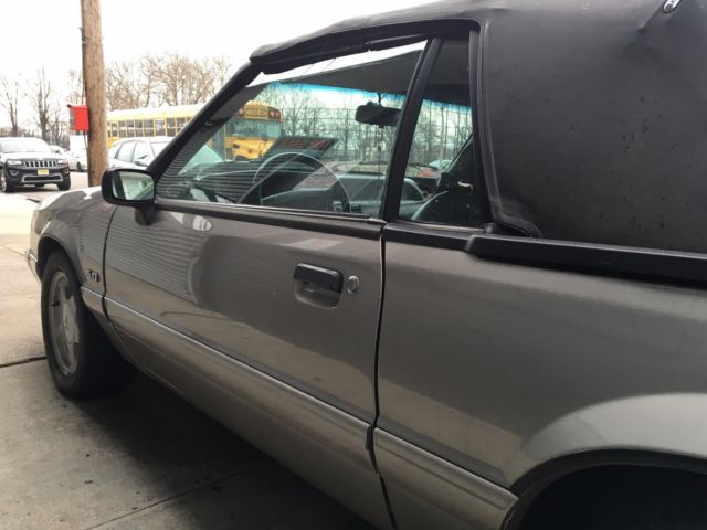 1990 Ford Mustang - photo 5