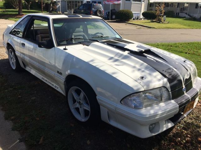 1990 Ford Mustang GT - photo 5