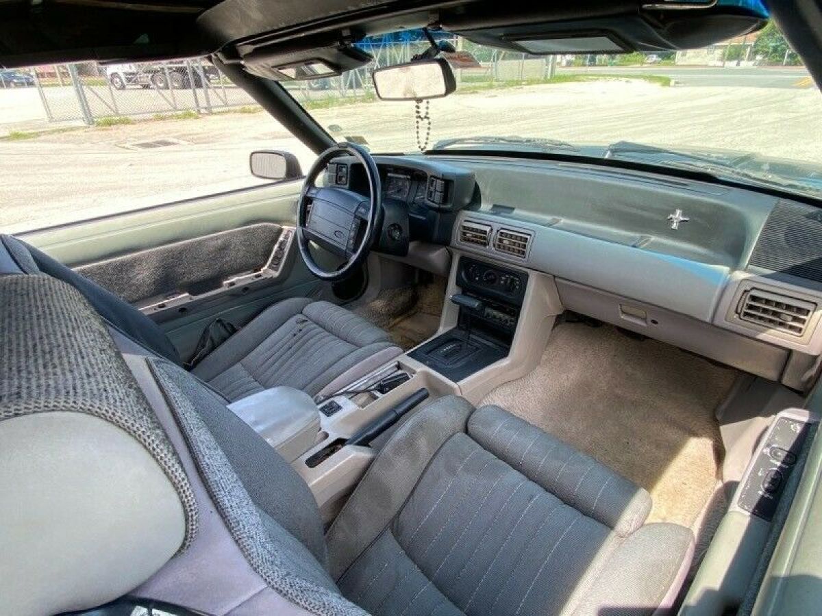 1990 Ford Mustang GT 2dr Convertible - photo 12