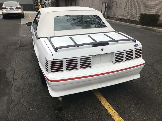 1990 Ford Mustang GT - photo 11