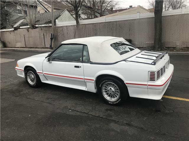 1990 Ford Mustang GT - photo 6