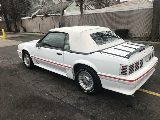 1990 Ford Mustang GT - photo 8