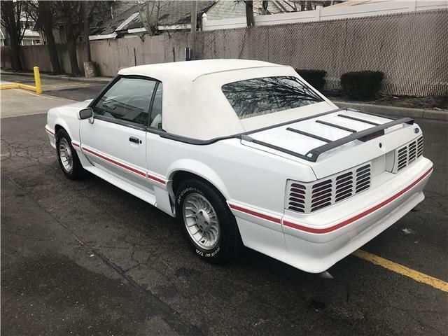 1990 Ford Mustang GT - photo 9