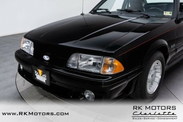 1990 Ford Mustang GT - photo 13