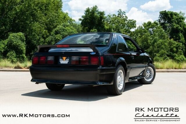 1990 Ford Mustang GT - photo 4