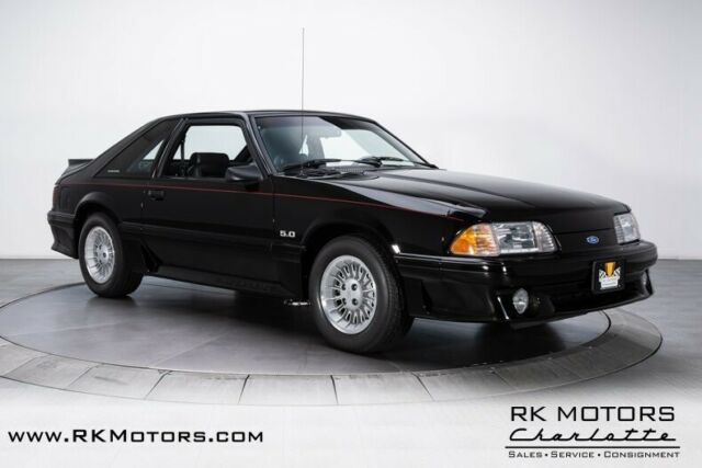 1990 Ford Mustang GT - photo 9