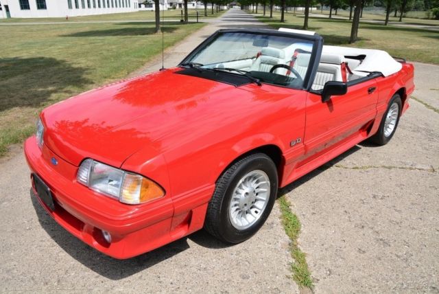 1990 Ford Mustang GT - photo 5