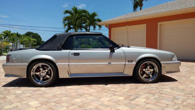 1990 Ford Mustang GT Convertible - photo 6