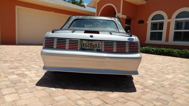 1990 Ford Mustang GT Convertible - photo 8