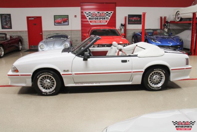 1990 Ford Mustang GT Convertible - photo 3