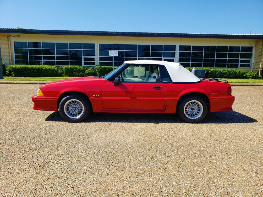 1990 Ford Mustang - photo 4