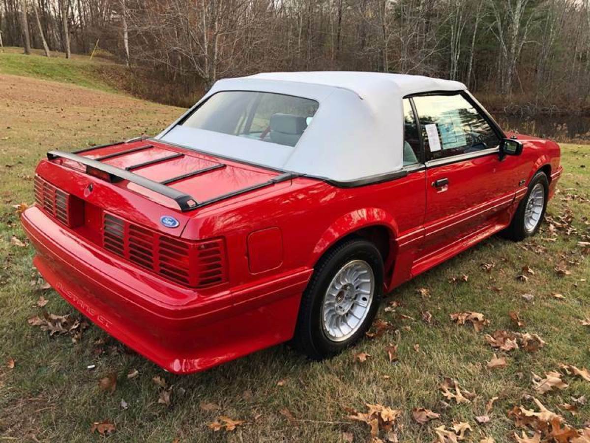 1990 Ford Mustang GT 2dr Convertible - photo 11