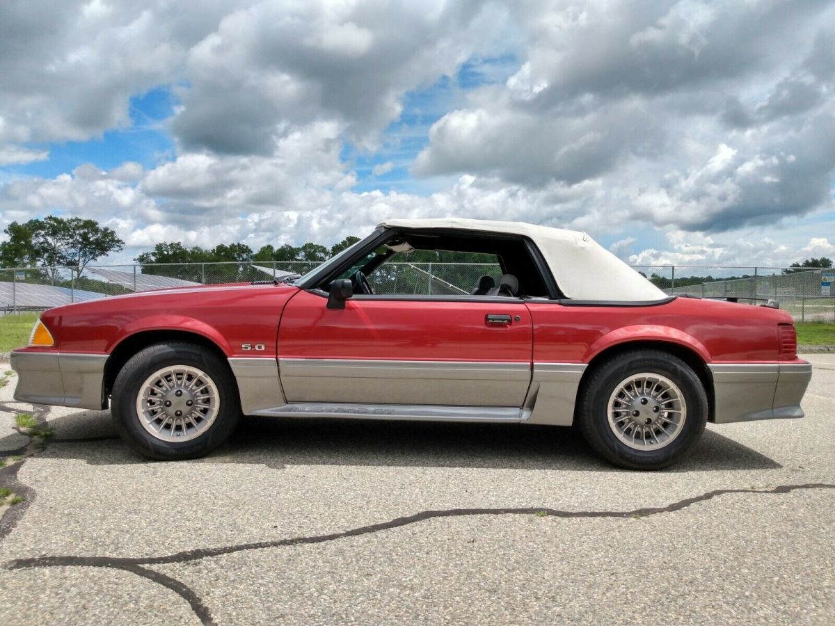 1990 Ford Mustang GT