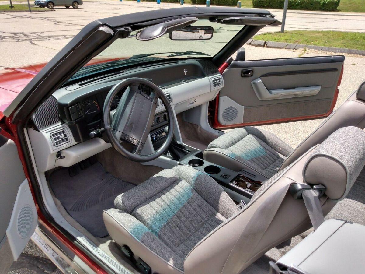 1990 Ford Mustang GT - photo 10