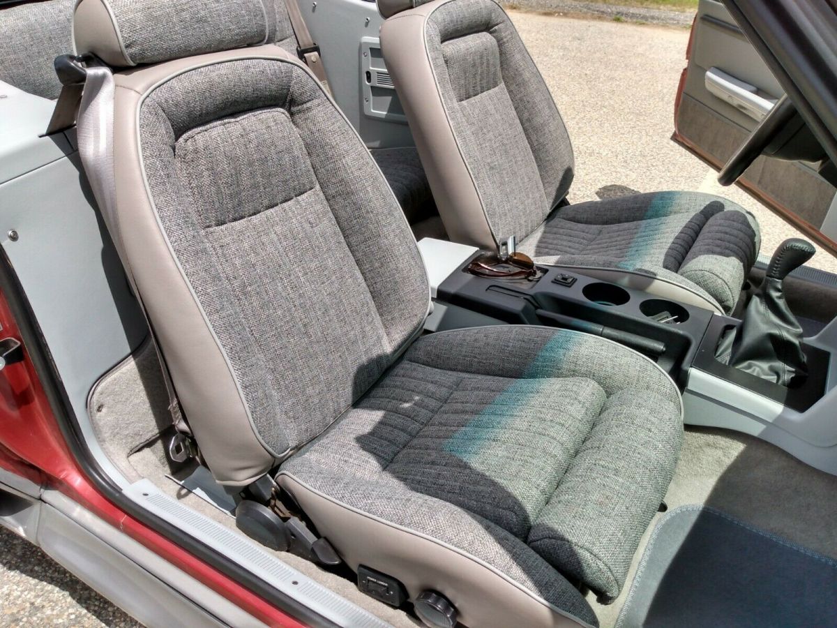 1990 Ford Mustang GT - photo 12