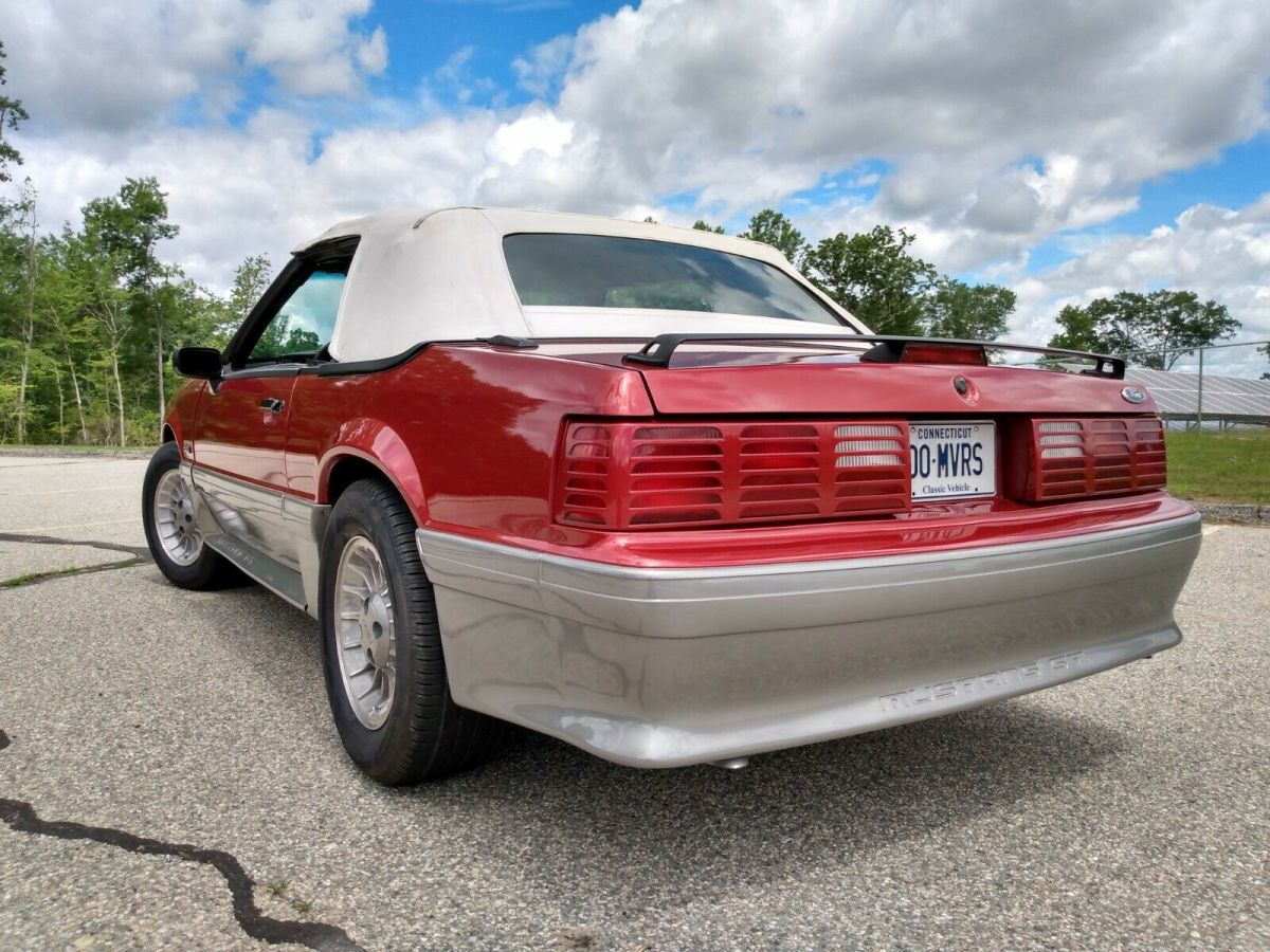1990 Ford Mustang GT - photo 4