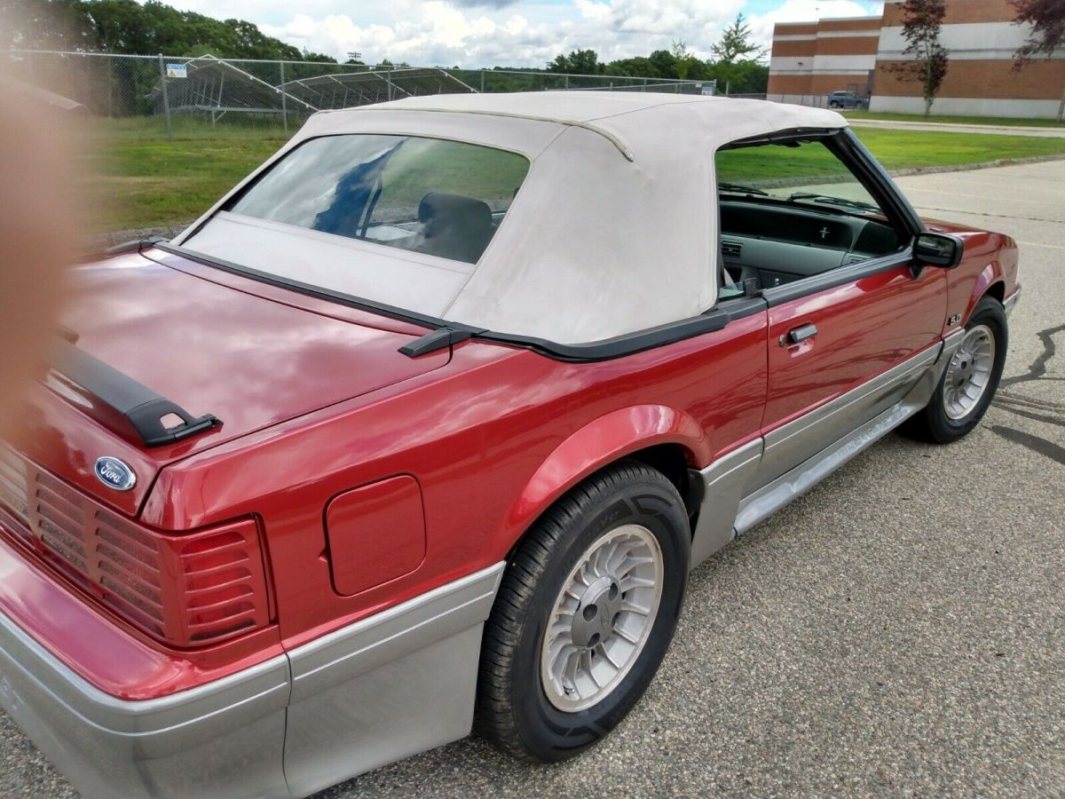 1990 Ford Mustang GT - photo 6