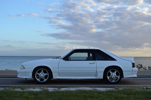 1990 Ford Mustang GT - photo 3