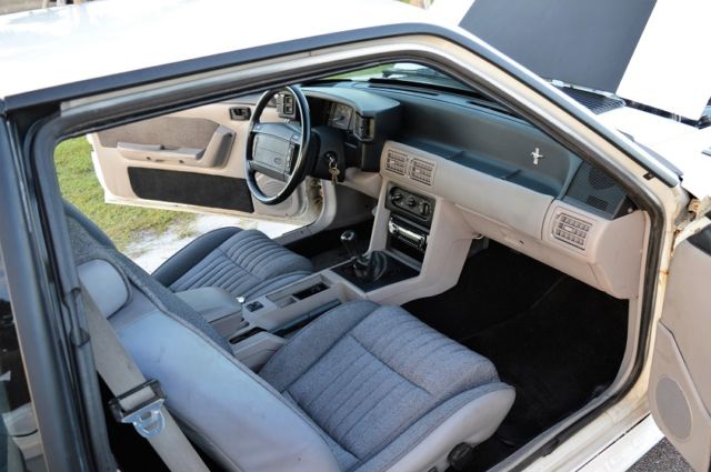 1990 Ford Mustang GT - photo 9