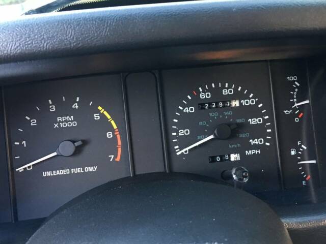 1990 Ford Mustang GT - photo 6