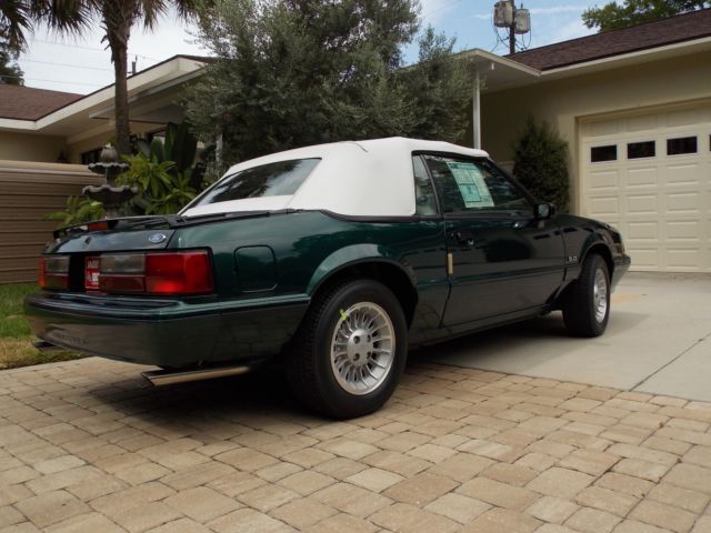 1990 Ford Mustang 7up Limited Edition - photo 2