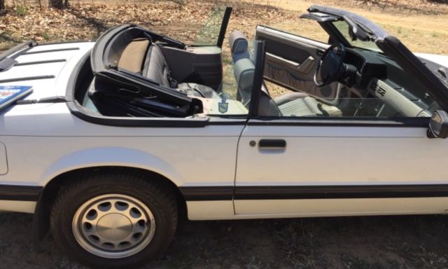 1990 Ford Mustang LX - photo 3