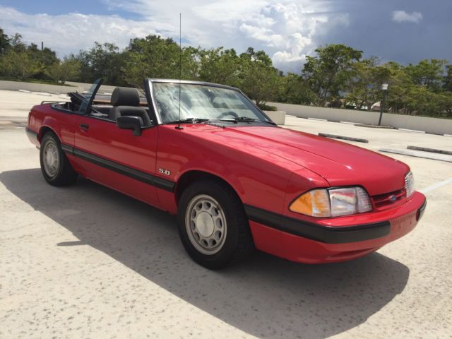 1990 Ford Mustang LX CONVERTIBLE - photo 2