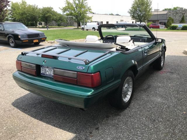 1990 Ford Mustang LX 7UP Feature Car - photo 3