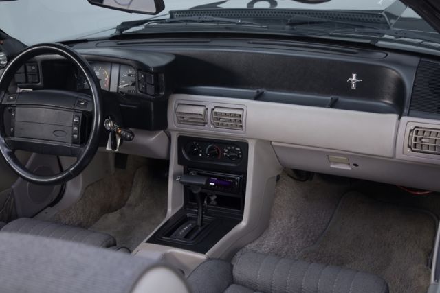 1990 Ford Mustang LX 5.0L convertible - photo 7