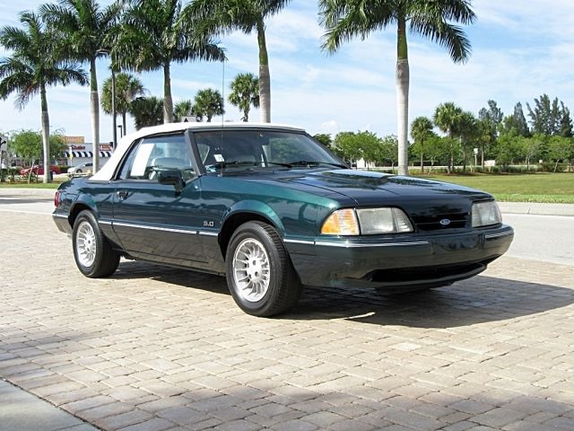 1990 Ford Mustang LX Convertible 2-Door 5.0L 1990 Ford Mustang LX Convertible 2-Door