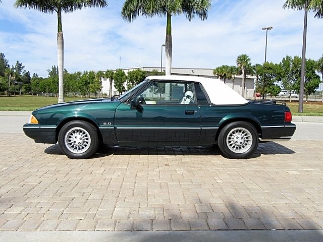 1990 Ford Mustang LX Convertible 2-Door - photo 6