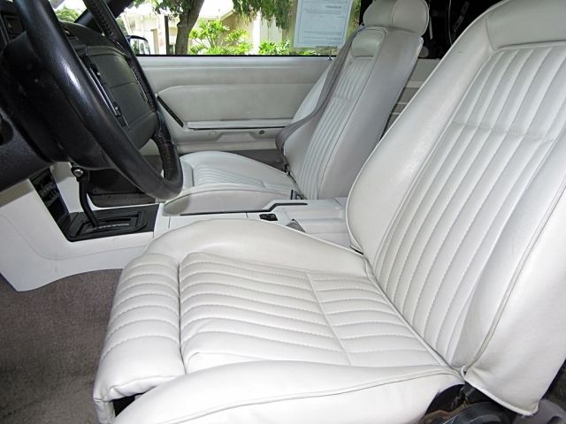 1990 Ford Mustang LX Convertible 2-Door - photo 7