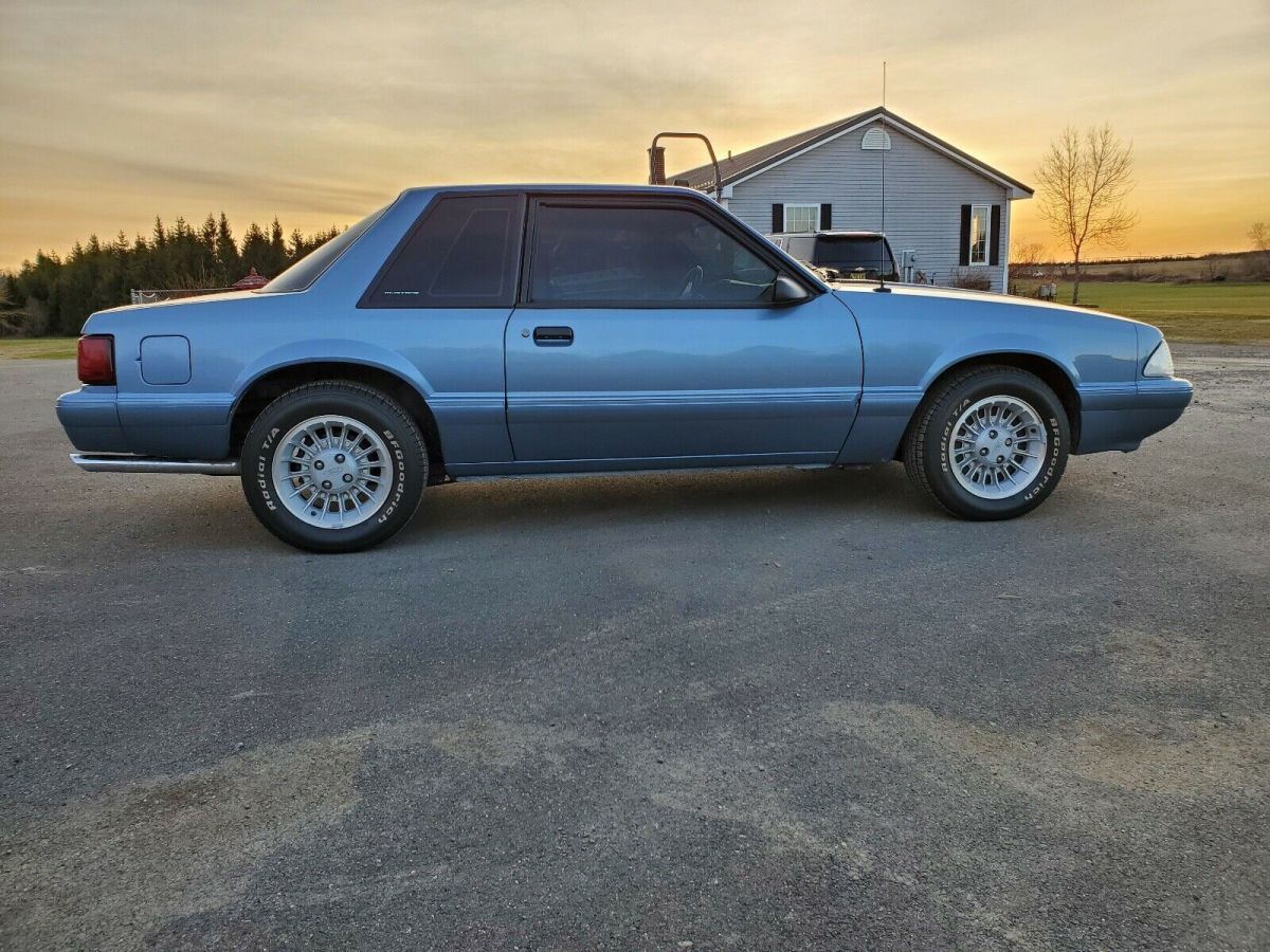 1990 Ford Mustang LX - photo 2