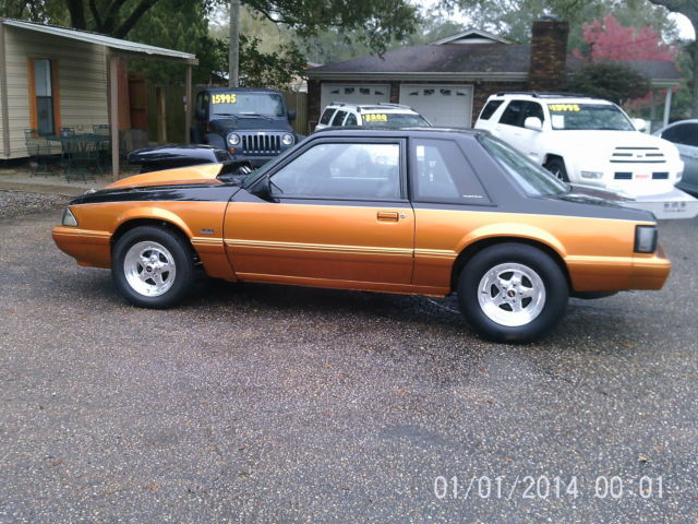 1990 Ford Mustang gt - photo 2