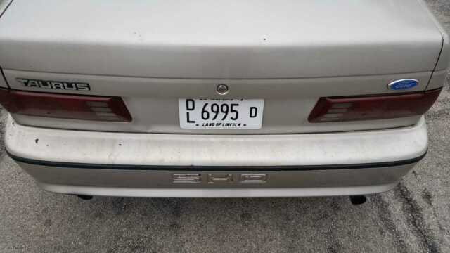 1990 Ford Taurus sho - photo 8