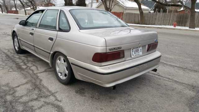 1990 Ford Taurus sho - photo 9