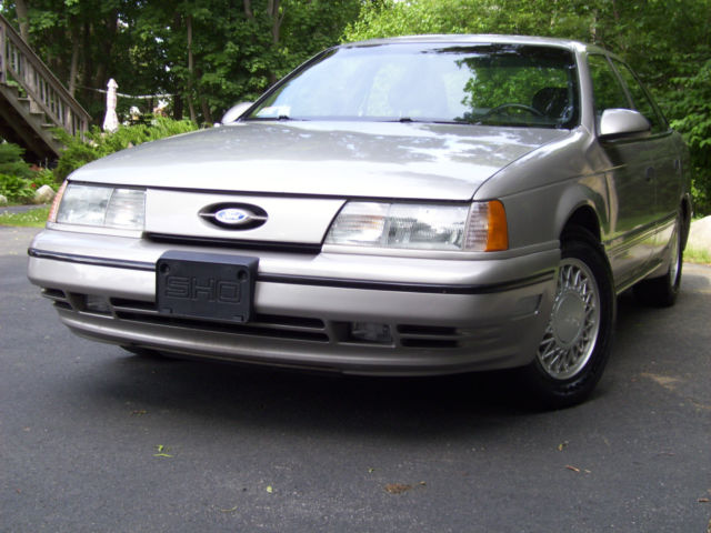 1990 Ford Taurus SHO -- Exquisite! 1990 Ford Taurus SHO