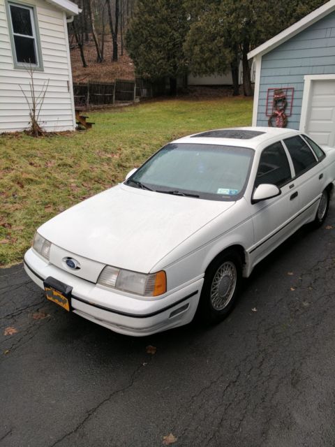 1990 Ford Taurus SHO - photo 3