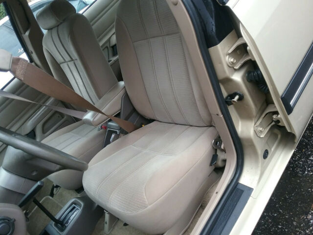 1990 Ford Tempo - photo 10