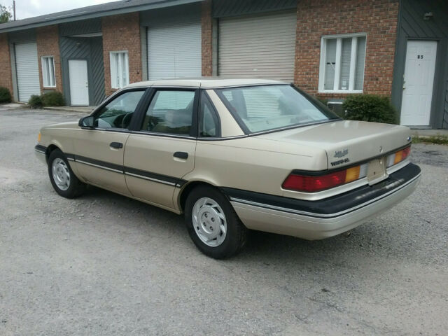 1990 Ford Tempo - photo 2
