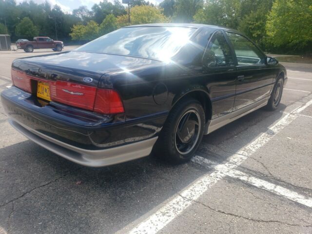 1990 Ford Thunderbird - photo 12