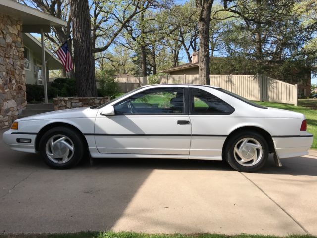1990 Ford Thunderbird - photo 2