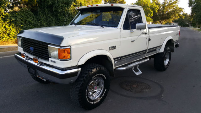 1990 Ford F-250 XLT LARIAT 4X4 SUPER NICE 4 INCH LIFT 5,8 EFI V8 - photo 8
