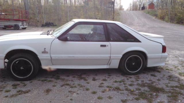 1990 Ford Mustang