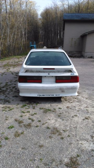 1990 Ford Mustang - photo 2